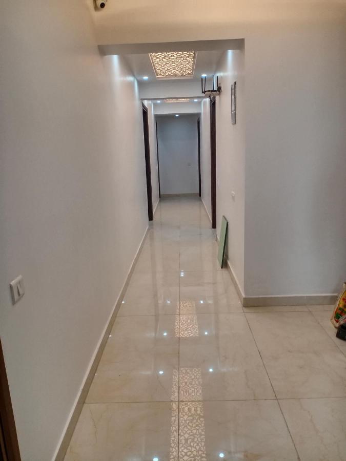 Hotel King Plaza Ню Делхи Екстериор снимка
