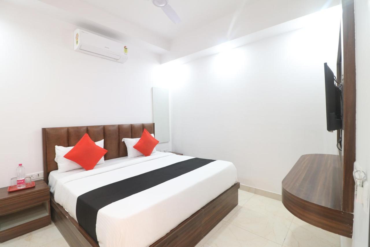 Hotel King Plaza Ню Делхи Екстериор снимка