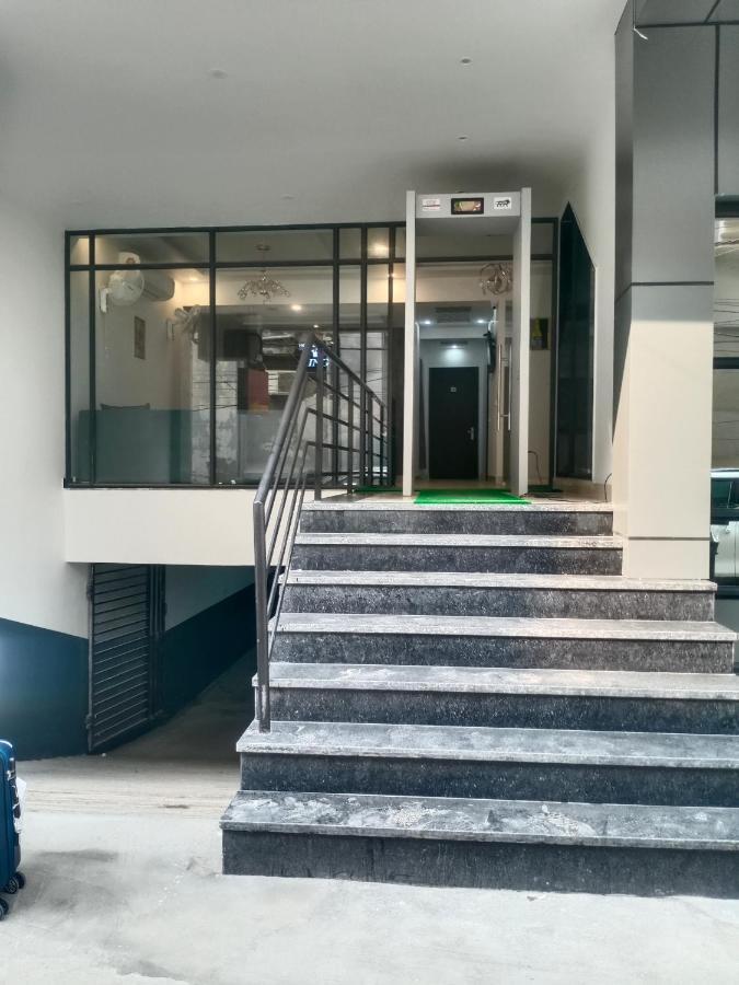 Hotel King Plaza Ню Делхи Екстериор снимка