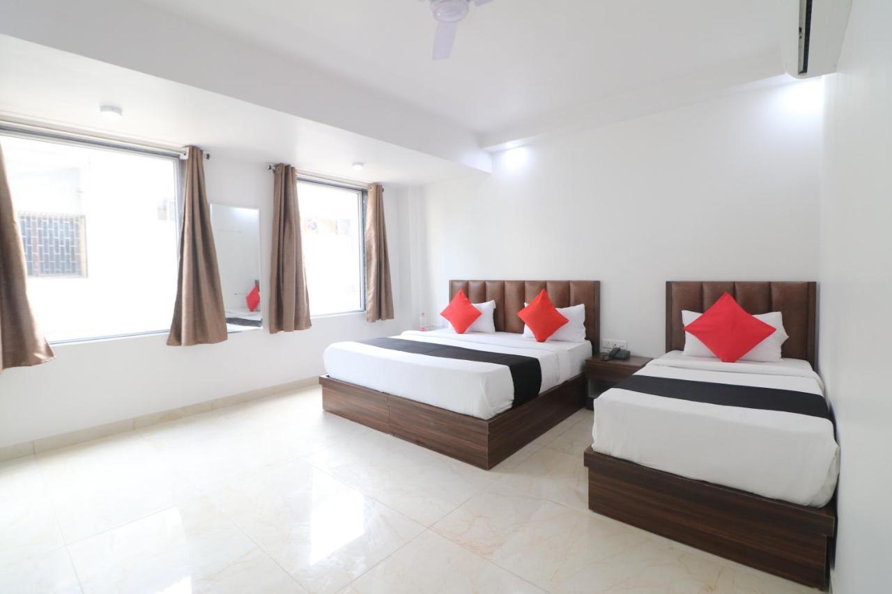 Hotel King Plaza Ню Делхи Екстериор снимка
