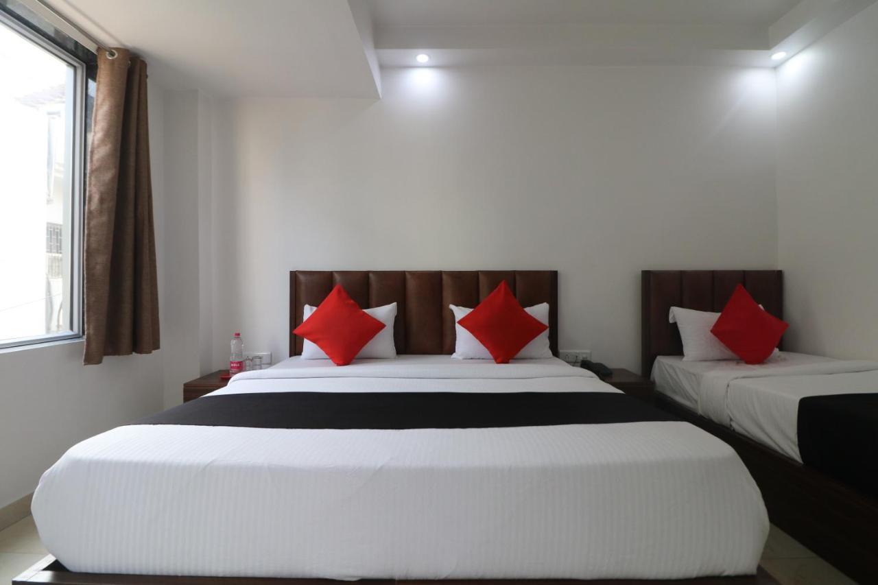 Hotel King Plaza Ню Делхи Екстериор снимка